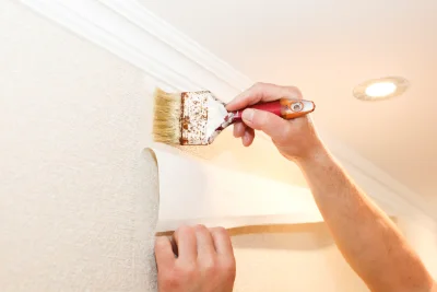 Pose de papier peint à Hurbache — revêtements muraux et toiles de verre